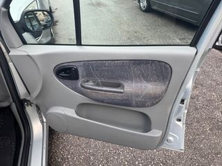 Renault Scenic 2001 1.6 16V 115PS-thumb-7