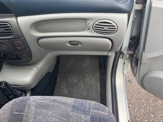Renault Scenic 2001 1.6 16V 115PS-thumb-10