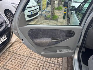 Renault Scenic 2001 1.6 16V 115PS-thumb-17