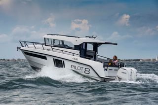 Finnmaster 2025 Pilot 8 (2+1 cabins) &  2x electro-hydraulic steering V6