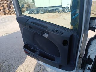 Scania 2017 R580 ΜΕ ADR-thumb-28
