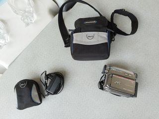 Ψηφιακή βιντεοκάμερα JVC Αρ. Μοντέλου GR-D725E