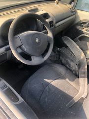 RENAULT CLIO 2004-thumb-1