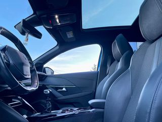 Peugeot 208 2020 GT-LINE / PANORAMA /NAVI/3D-i COCKPIT-thumb-9