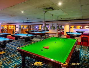 SNOOKER 12ft