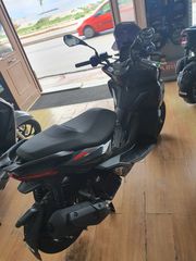 Aprilia SR GT 200 2026 200
