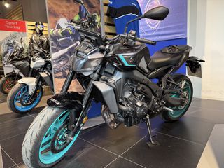 Yamaha MT-09 Y-AMT 2025-thumb-4