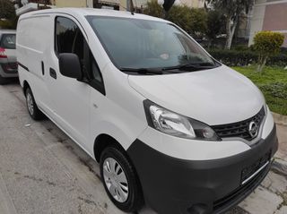 Nissan 2017 NV 200
