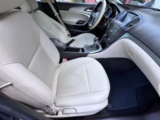 Opel Insignia 2009-thumb-3