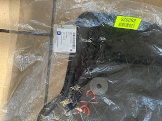 Πωλούνται πατάκια γνήσια καινούρια για Opel Corsa E