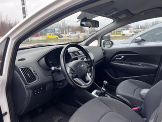 Kia Rio 2016 1.1 CRDi Active-thumb-2