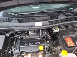 Opel Corsa 2009 1.4 TWINPORT SPORT-thumb-31