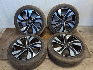 Volvo XC40 2017-2025  245/45/20 5x108