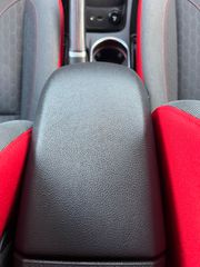 Ford Fiesta 2015 ST-Line-thumb-45