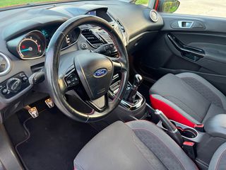 Ford Fiesta 2015 ST-Line-thumb-20