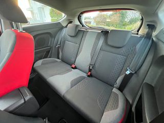 Ford Fiesta 2015 ST-Line-thumb-22