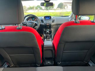 Ford Fiesta 2015 ST-Line-thumb-25