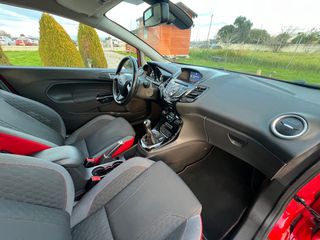 Ford Fiesta 2015 ST-Line-thumb-29