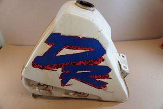 Suzuki DR 250 S 1991 Πολλα ανταλλακτικα MONO. Διαβαστε την περιγραφη