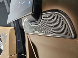 Land Rover Range Rover 2025 LWB-thumb-40