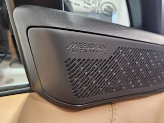 Land Rover Range Rover 2025 LWB-thumb-21