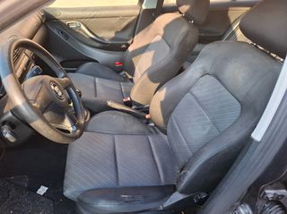 Seat Leon 2004-thumb-7