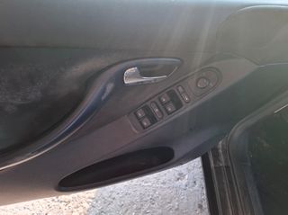 Seat Leon 2004-thumb-14