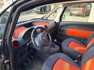 Peugeot 1007 2006-thumb-9