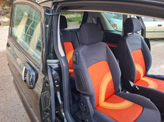 Peugeot 1007 2006-thumb-13