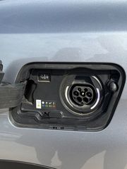 Peugeot 3008 2020 Hybrid 225 HP Allure-thumb-59
