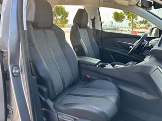 Peugeot 3008 2020 Hybrid 225 HP Allure-thumb-37