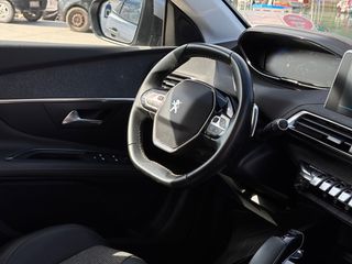 Peugeot 3008 2020 Hybrid 225 HP Allure-thumb-40