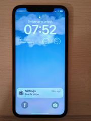 IPHONE XR 6.1in 128GB internal 3Gb RAM