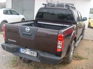 Nissan Navara 2015 V6-thumb-4