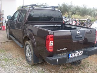 Nissan Navara 2015 V6-thumb-5