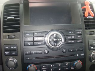 Nissan Navara 2015 V6-thumb-7