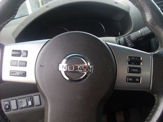 Nissan Navara 2015 V6-thumb-8