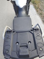 Triumph Tiger 800 2012-thumb-12