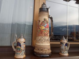 ΠΟΤΗΡΙΑ ΜΠΥΡΑΣ "STEIN" ΜΕΣΑΙΩΝΙΚΟΥ ΤΥΠΟΥ ΒΑΥΑΡΙΑΣ ΜΕ ΠΑΡΑΣΤΑΣΕΙΣ