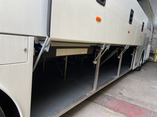 Vanhool 2016 EX16M-thumb-4