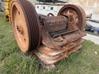 Quarry Equipment 1900 ΜΑΣΕΛΑ 100*25-thumb-1