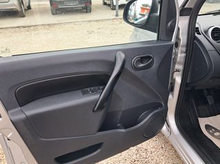 Renault Kangoo 2018-thumb-12