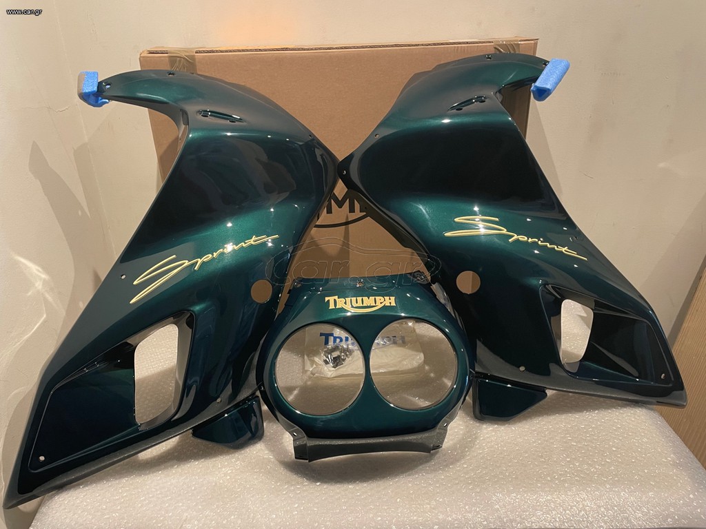 Triumph kit cockpit SPRINT CARBS σετ μούτρο με πλαϊνά καπάκια  T2304516-HA