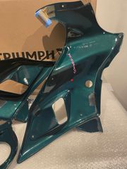 Triumph kit cockpit SPRINT CARBS σετ μούτρο με πλαϊνά καπάκια  T2304516-HA-thumb-3