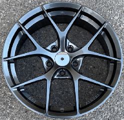 AUDI Style F1 8.5×18 5×112 ET38 Hyper Black