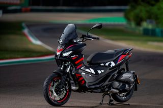 Aprilia SR GT 200 2026 REPLICA-thumb-2