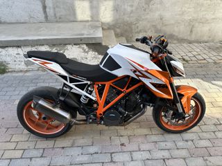 KTM 1290 Super Duke R 2016 special edition