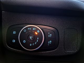 Ford Focus 2019 1.5TDCI ECOBLUE 120HPS TREND FULL EXTRA-thumb-40