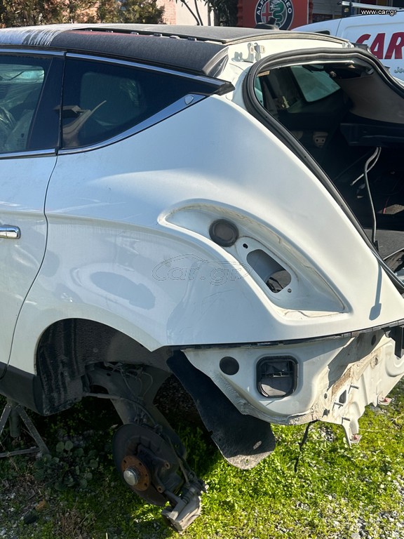 Τρομπετο πίσω με φτερά Lancia Delta 08-16