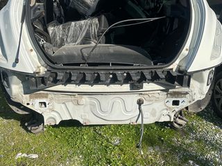 Τρομπετο πίσω με φτερά Lancia Delta 08-16-thumb-2
